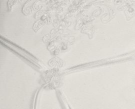 Ringkissen mit Spitze