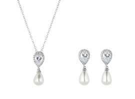 Schmuckset mit Ohrringen