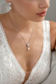 Schmuckset mit Ohrringen