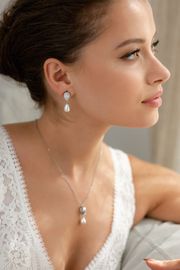 Schmuckset mit Ohrringen