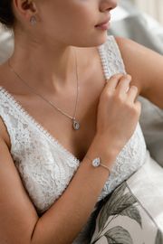 Schmuckset mit Ohrringen