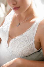 Schmuckset mit Ohrringen