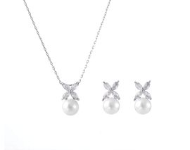 Schmuckset mit Ohrringen