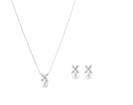 Schmuckset mit Ohrringen