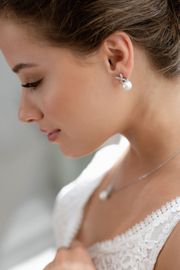 Schmuckset mit Ohrringen