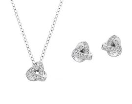 Schmuckset mit Ohrringen