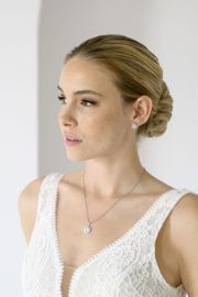 Schmuckset mit Ohrringen
