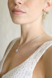 Schmuckset mit Ohrringen