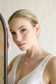 Schmuckset mit Ohrringen