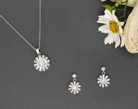 Schmuckset mit Ohrringen