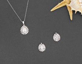 Schmuckset mit Ohrringen