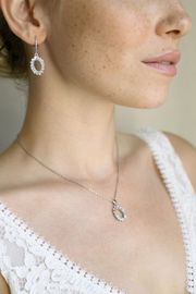 Schmuckset mit Ohrringen