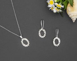 Schmuckset mit Ohrringen