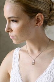 Schmuckset mit Ohrringen