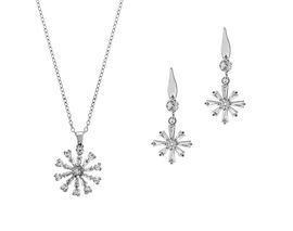 Schmuckset mit Ohrringen