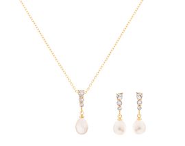 Schmuckset mit Ohrringen