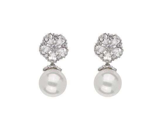 Ohrringe mit Perlen und Strass