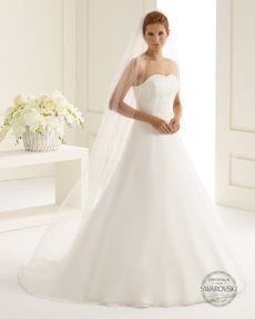 Bianco Evento Brautschleier mit 40 Swarovski Kristallen S222 - Länge 200 cm
