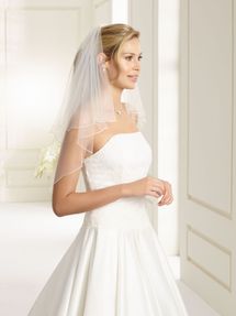 Bianco Evento Brautschleier S71 – Länge 80/60 cm