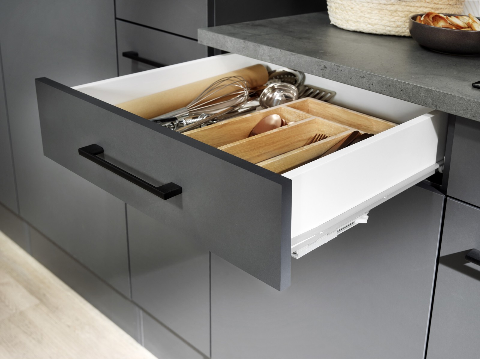 --10_7.JPG