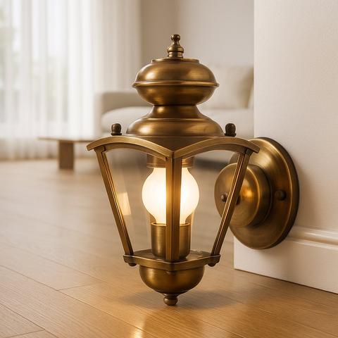 Lampade da Parete Barocco illumina un soggiorno luminoso