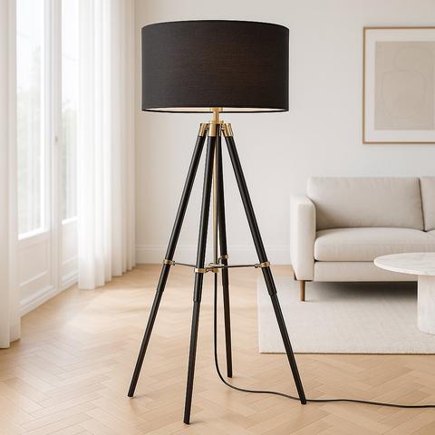 Luxus Stehleuchten als Lichtquelle im eleganten Wohnbereich
