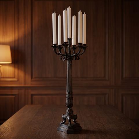Candelabro de bronce oscuro con siete velas blancas