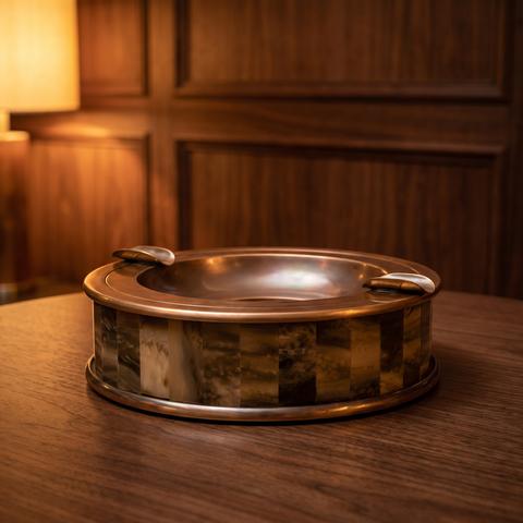 Cenicero de cobre y cuerno con tapa