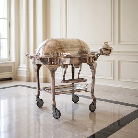 Carrello trinciante in metallo argentato con cupola