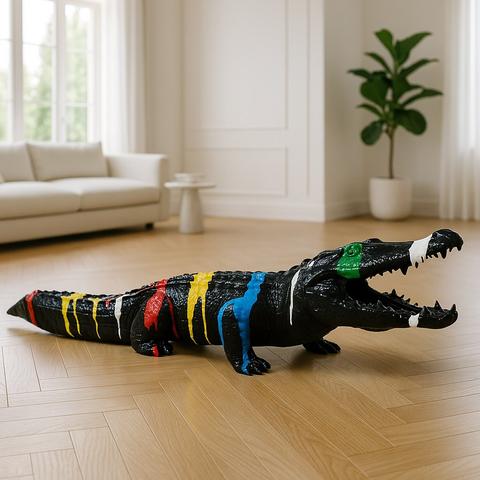 Sculptures de Crocodiles en fibre de verre dans un salon élégant