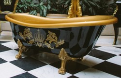 Pompöös by Casa Padrino baño de lujo de lujo independiente de Harald Glööckler negro / oro / oro 1695mm con patas de león dorado Pompöös by Casa Padrino baño de lujo de lujo independiente de Harald Glööckler negro / oro / oro 1695mm con patas de león dorado