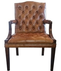 Casa Padrino silla de comedor de cuero genuino con reposabrazos en color marrón / marrón oscuro 60 x 60 x H. 100 cm - Muebles Chesterfield