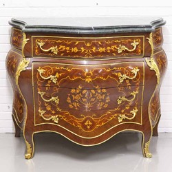 Casa Padrino Cassettiera in stile barocco con 4 cassetti e piano in marmo in marrone / oro / nero, 110 x 50 x H. 90 cm Casa Padrino Cassettiera in stile barocco con 4 cassetti e piano in marmo in marrone / oro / nero, 110 x 50 x H. 90 cm