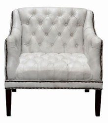 Casa Padrino Luxury Chesterfield Armchair in Genuine Leather White with Black Feet 80 x 84 x H. 79 cm Casa Padrino Luxury Chesterfield Armchair in Genuine Leather White with Black Feet 80 x 84 x H. 79 cm