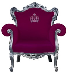 Casa Padrino Poltrona Barocca di Lusso Pompöös by Harald Glööckler, Motivo Corona, Rosa / Argento, 95 x 80 x 105 cm Casa Padrino Poltrona Barocca di Lusso Pompöös by Harald Glööckler, Motivo Corona, Rosa / Argento, 95 x 80 x 105 cm