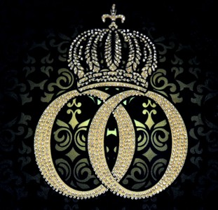 Casa Padrino Harald Glööckler Luxus Barock Kissen Pompöös Schwarz / Gold mit Krone, Strasssteinen und Troddeln 50 x 50 cm