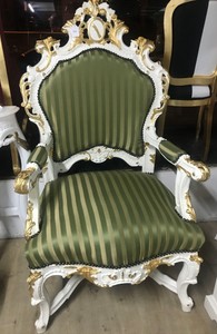 Casa Padrino Barock Luxus Thron Sessel Grün/Gold Streifen / Weiss/Gold - Unikat - Thron Königssessel - 141 x 80 x 78 cm