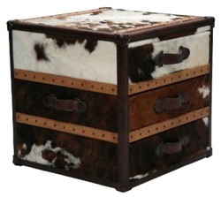 Casa Padrino Mesa auxiliar de lujo tipo baúl con 3 cajones Marrón / Blanco 63 x 60 x A. 67 cm