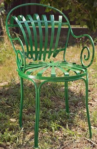 Casa Padrino Schmiedeeisen Gartenstuhl mit Armlehnen Ø 46 x H. 94 cm - verschiedene Farben - Jugendstil Gartenmöbel 