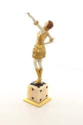 luxus barock skulptur dame gold mit würfel luxus barock skulptur dame gold mit würfel