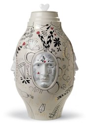 Casa Padrino Jarrón de Diseño de Porcelana con Tapa Beige / Multicolor Ø 31 x H. 47 cm - Objeto de Decoración de Lujo Hecho y Pintado a Mano