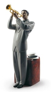 Casa Padrino Sculpture en Porcelaine Trompettiste de Jazz Multicolore 17 x H. 33 cm - Figurine Décorative de Luxe Faite à la Main