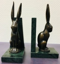casa padrino luxus wohnzimmer hotel restaurant buchstützen bronze marmor hasen mit sockel set deko accessoires möbel