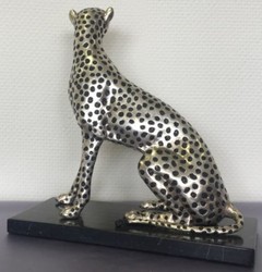 Casa Padrino figura di bronzo di lusso argento / nero 37 x 15 x H. 40 cm - Ghepardo Seduto con Base in Marmo