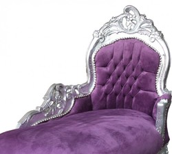 Casa Padrino Chaise Longue Baroque pour Enfant Style Antique Violet/Argent 101 x 51 x 93 cm Casa Padrino Chaise Longue Baroque pour Enfant Style Antique Violet/Argent 101 x 51 x 93 cm