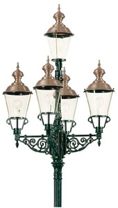 Casa Padrino Gartenlaterne Grün / Kupfer Ø 103 x H. 375 cm - Nostalgische Gartenlampe 