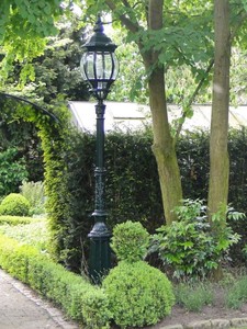 Casa Padrino Jugendstil Gartenlaterne Ø 45 x H. 366 cm - Verschiedene Farben - Barock & Jugendstil Garten Terrassen Wege Einfahrt Beleuchtung