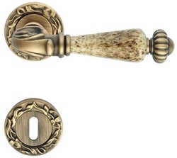 Casa Padrino set di maniglia per porte barocco ottone patinato 14,2 x H. 5,3 cm - Set di Maniglia per Porta in Stile Barocco con Preziosa Porcellana