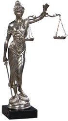 Casa Padrino figura de bronce de lujo dama de la justicia sobre base de madera de caoba plata / negro 45 x 25 x H. 80 cm - Colección de Lujo
