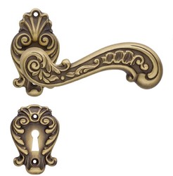 casa padrino luxus barock jugendstil wohnzimmer hotel restaurant club bar büro schloss burg türgriff türklinken set mit rosetten messing patiniert deko accessoires